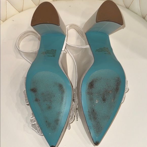 Betsey Johnson Silver Floral Slingback Heels - Picture 7 of 8